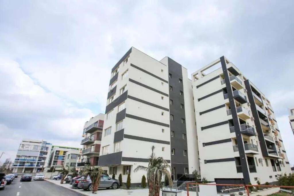 Luxury Studio - Maison 103 - Stefan Building Complex Appartement Năvodari Buitenkant foto